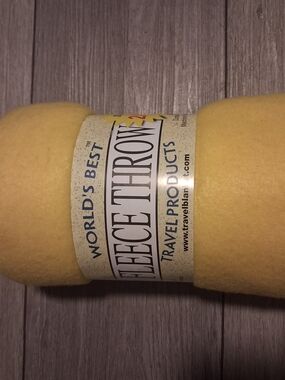 Source Unknown Yellow Fleece Throw Blanket